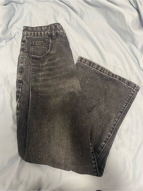 3/$55 Dazy Vintage-Inspired Black Wash Jeans